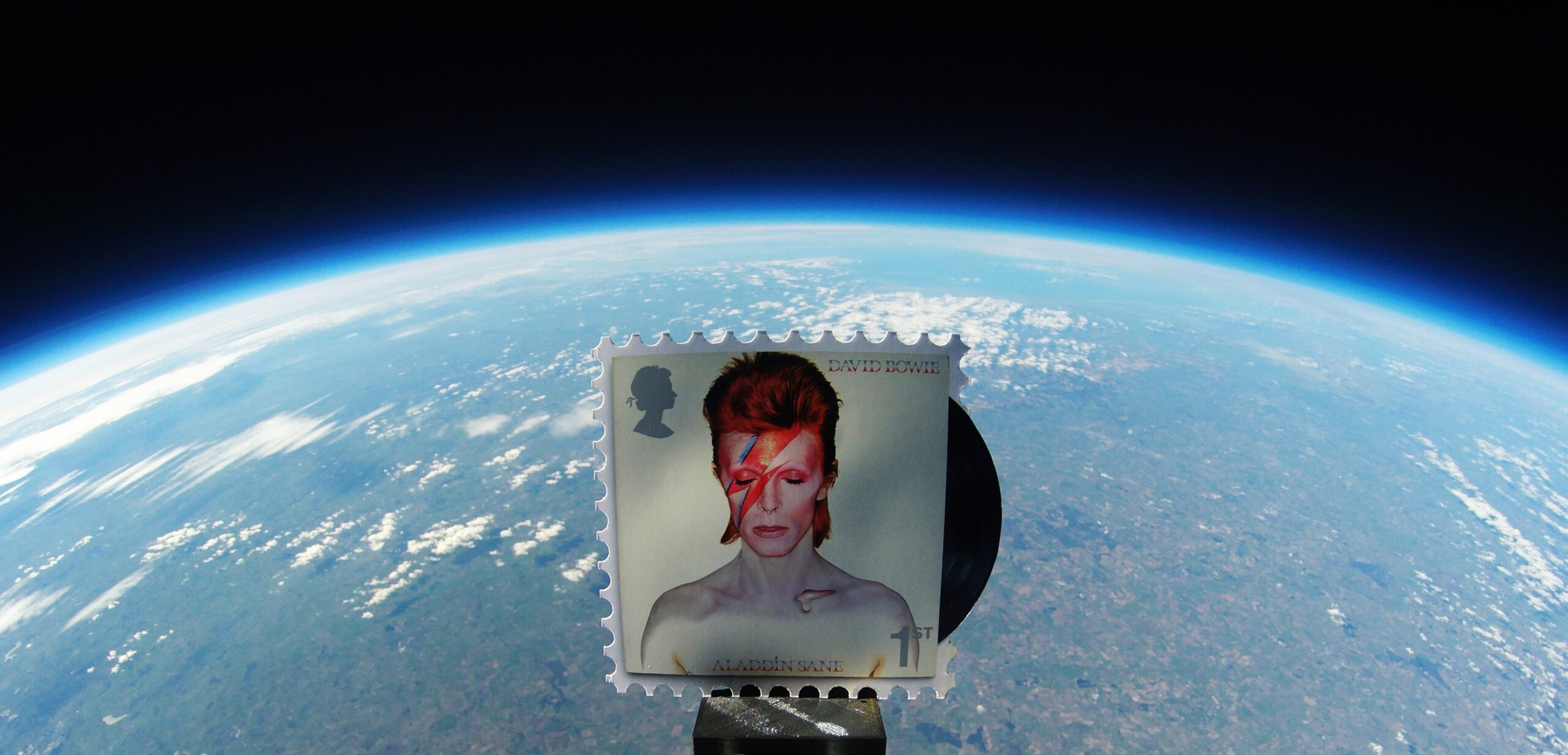 bowie francobolli spazio