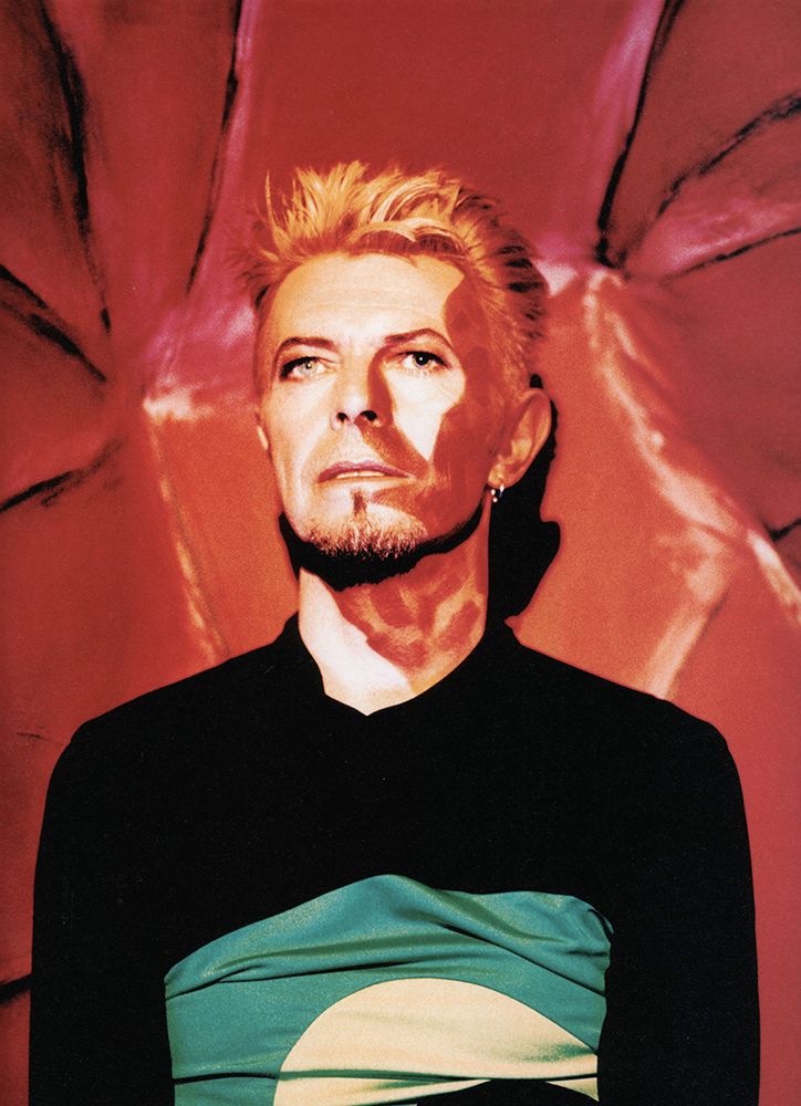 David Bowie BBC One 1997 changesnowbowie3