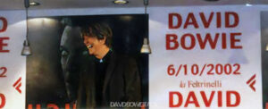David Bowie Signing Session Feltrinelli Milano 2002