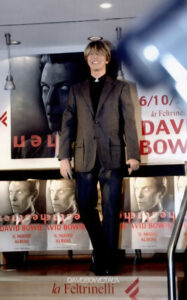 David Bowie Signing Session Feltrinelli Milano 2002