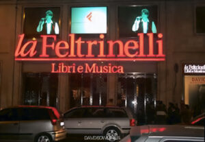 David Bowie Signing Session Feltrinelli Milano 2002
