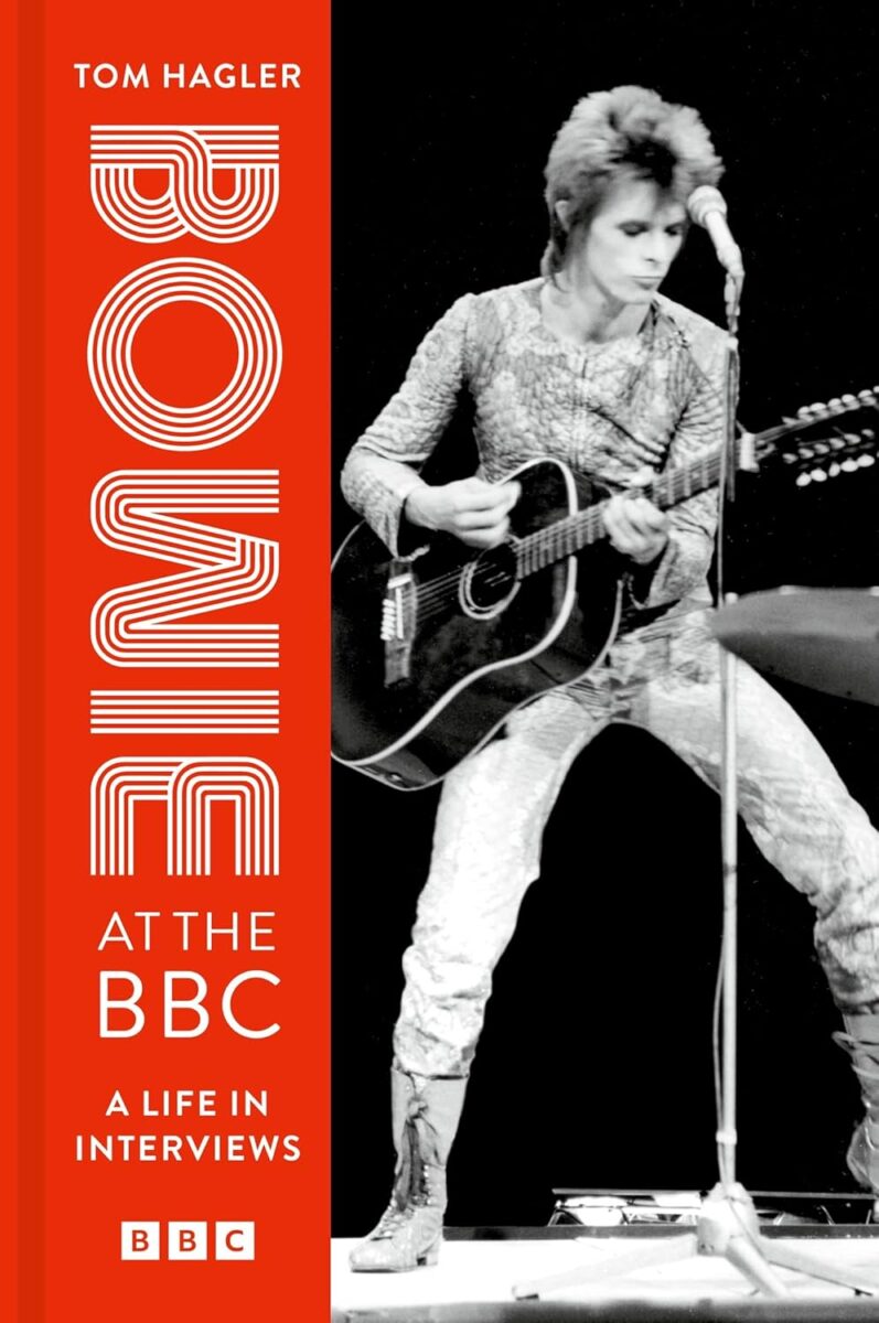 Libri su David Bowie 2023-2025: guida alle principali pubblicazioni del triennio 9 Bowie at the BBC Libro Tom Hagler