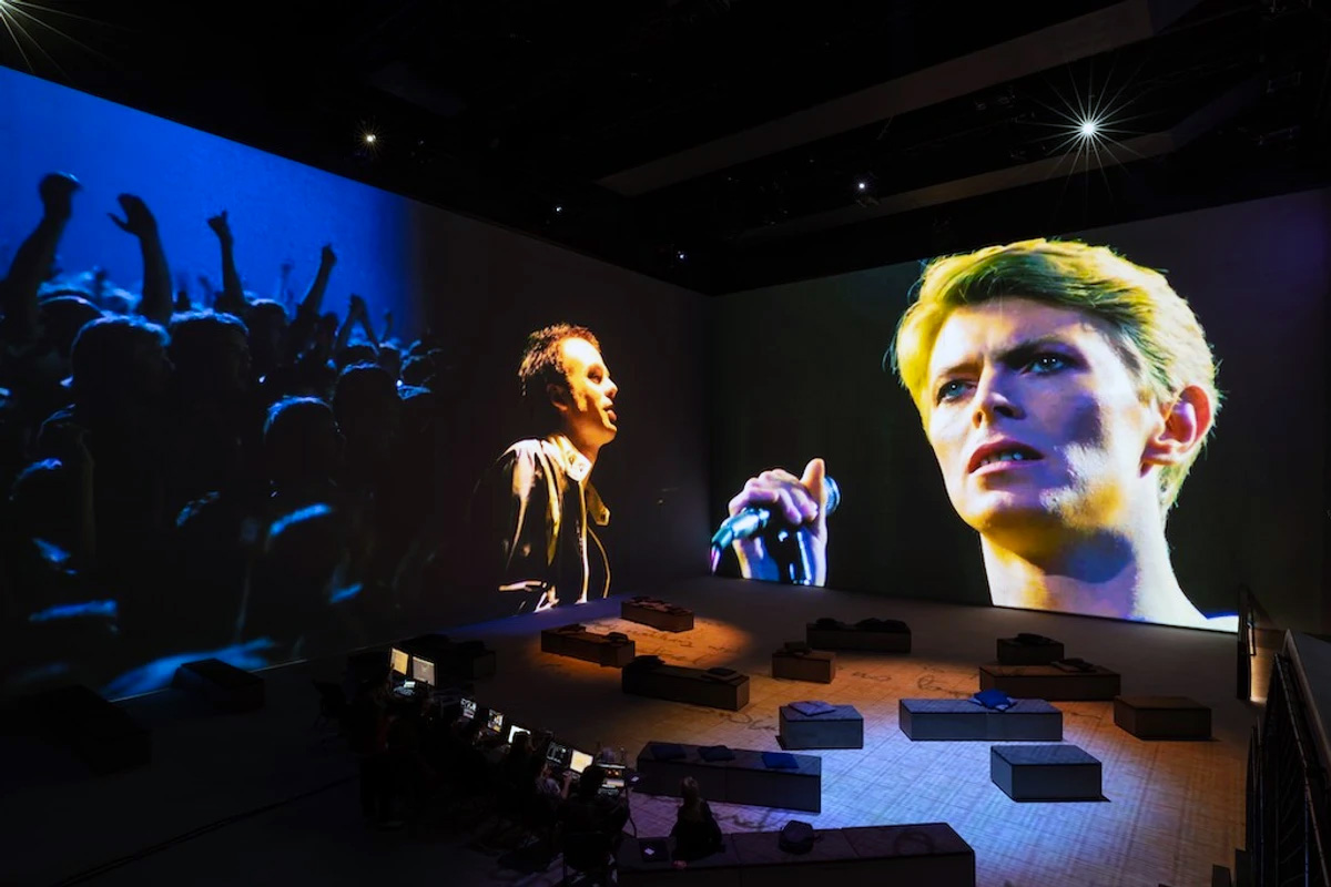 David Bowie: You're Not Alone al Lightroom di Londra. Cosa c'è dietro lo show immersivo 5 David Bowie You're Not Alone 4
